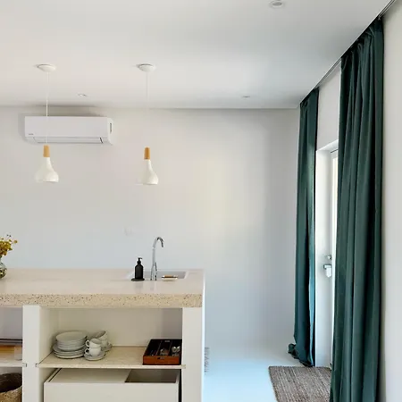 Sol Melba Boutique Studios - Maslinica Room photo